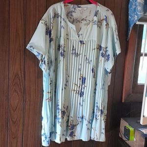 Croft & Barrow V-neck Floral Short Sleeve Tunic